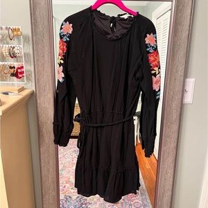 Women’s dress size large